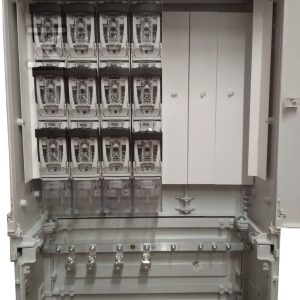 Rozdzielnica szafowa naziemna KRSN-1/4R-NH2/F, do zabudowy wolnostojącej lub przyściennej, 4 zabezpieczenia liniowe R1C51-0003-001