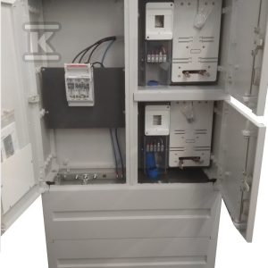 Szafka pomiarowa, złącze kablowe-pomiarowe dla przyłączenia 2 instalacji, zasilanie przez wcięcie lub pojedynczą linię kablową P2-RS/F R1D51-0002-001