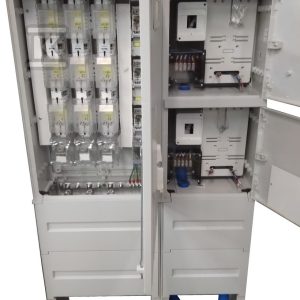 Złącze kablowo-pomiarowe KRSN-P2/3F-NH2/R-NH00/F, do przyłączenia 2 instalacji, zasilane poprzez wcięcie w magistralną linię kablową lub pojedynczą linię kablową, także przez mufę rozgałęźną R1D52-0001-001