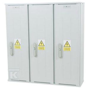 Obudowa termoutwardzalna lakierowana STN 80X84/3 – montaż aparatów, daszek płaski, cięgna metalowe IOBK-34330-01-011