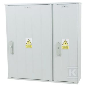 Obudowa termoutwardzalna lakierowana STN 80X84/2L/32 – 320 mm, montaż aparatów, daszek płaski, cięgna metalowe IONK-34350-01-011